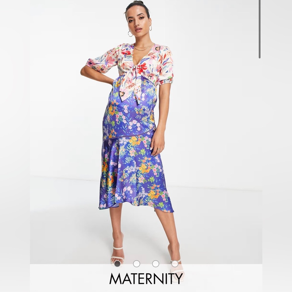 Hope & Ivy Maternity tie front midi tea dress contrast floral
